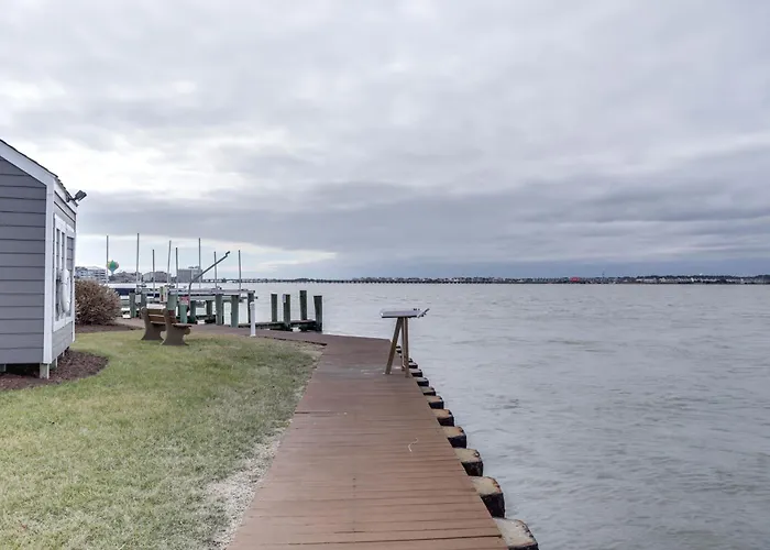 Holiday home Pool And Boardwalk Access Bayfront Ocean