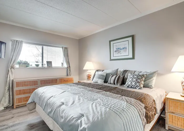 Holiday home Pool And Boardwalk Access Bayfront Ocean *